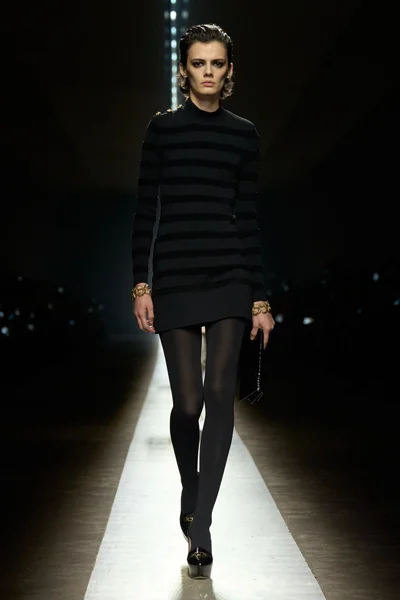 Look 8